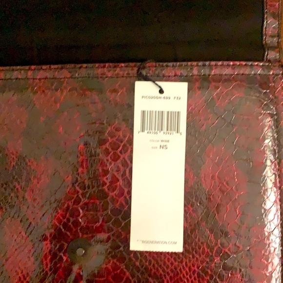 BCBG Classics Envelope Clutch - Picture 3 of 5